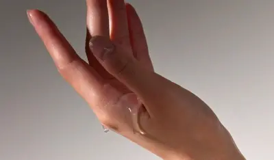 Clean ingredients shield icon